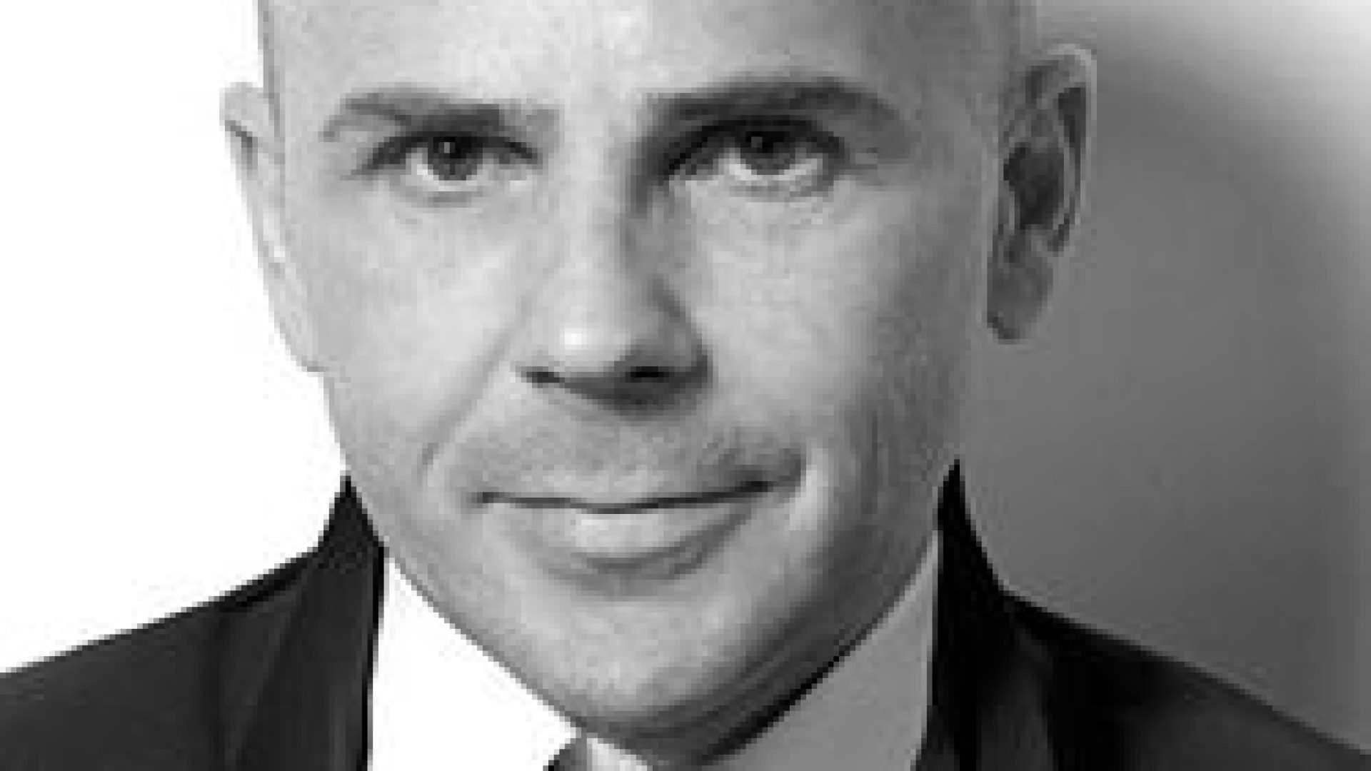 Video: 3 Quick Natural Hair Styles for Twist Outs and Afros