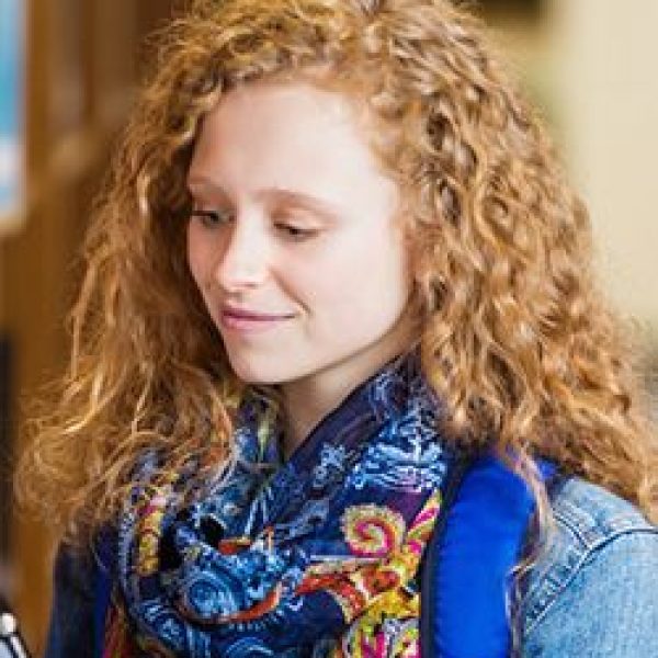 How to Get Feathers for Hair at Home