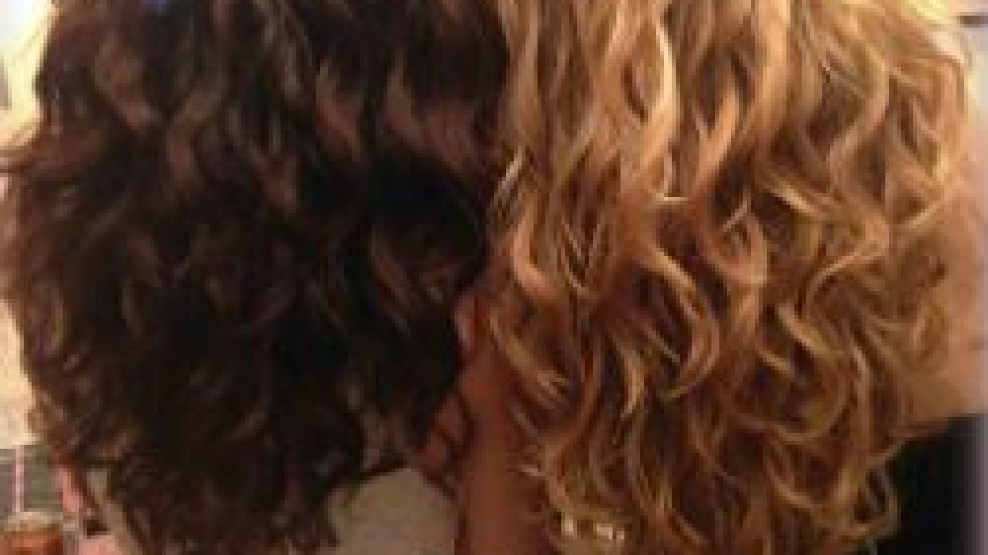 Canada’s Top Curl Specialist: "Water Is Our Hydrator, Conditioner Is Our Softener"